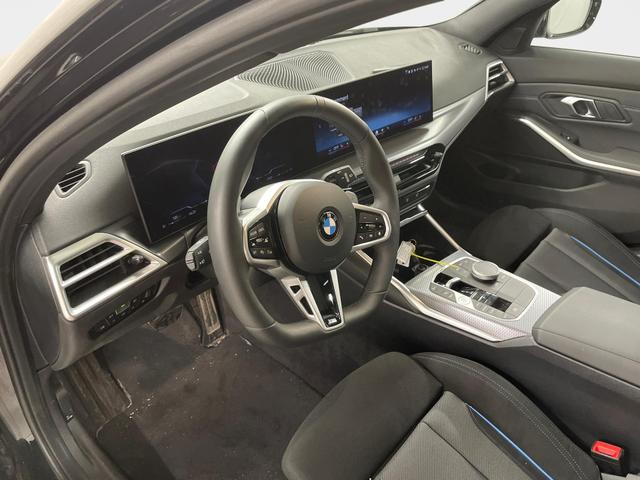 BMW 3er Touring 330i xDrive M Sport 245PS/180kW Steptronic 2026 | +18" ALU +Pano +HiFi-SoundSystem +ACC +Get&ouml;nte Scheiben 