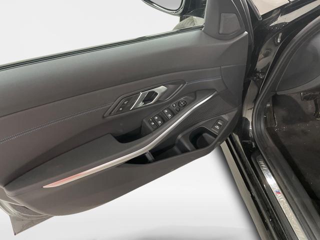 BMW 3er Touring 330i xDrive M Sport 245PS/180kW Steptronic 2026 | +18" ALU +Pano +HiFi-SoundSystem +ACC +Get&ouml;nte Scheiben 