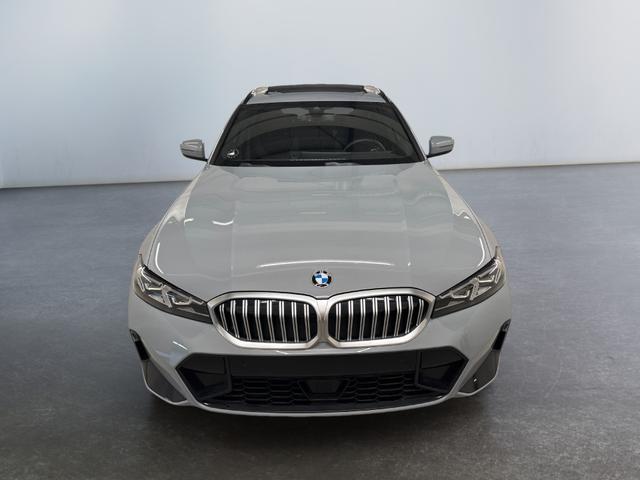BMW 3er Touring 330i xDrive M Sport 245PS/180kW Steptronic 2026 | +18" ALU +Pano +HiFi-SoundSystem +ACC +Get&ouml;nte Scheiben 