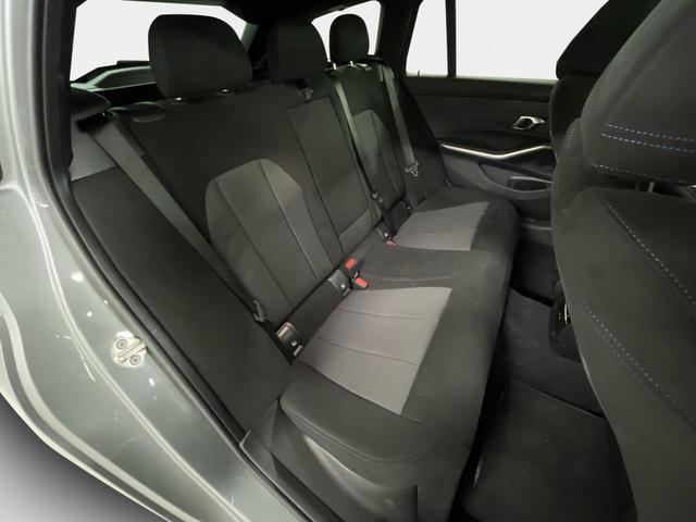 BMW 3er Touring 330i xDrive M Sport 245PS/180kW Steptronic 2026 | +18" ALU +Pano +HiFi-SoundSystem +ACC +Get&ouml;nte Scheiben 