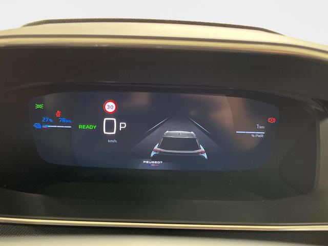 Peugeot e-2008 54kWh 156PS/115kW GT 2026, 401km WLTP | +17" ALU +360-Grad&RFK +W&auml;rmepumpe +Adaptiver Tempomat +Apple CarPlay +SHZ +FULL-LED-Scheinwerfer +Get&ouml;nte Scheiben 