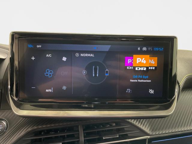 Peugeot e-208 54kWh 156PS/115kW GT Pack 2026, 421km WLTP | +17" ALU +Glasdach +RFK +Adaptiver Tempomat +P.Sensor V+H +EL. Fahrersitz +Massage +Apple CarPlay +W&auml;rmepumpe 