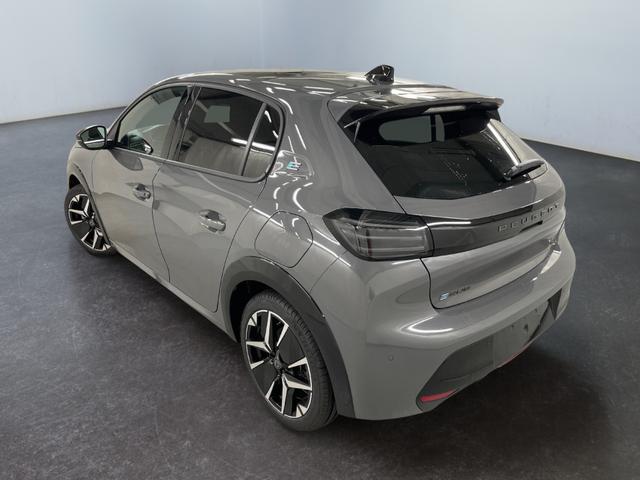 Peugeot e-208 54kWh 156PS/115kW GT Pack 2026, 421km WLTP | +17" ALU +Glasdach +RFK +Adaptiver Tempomat +P.Sensor V+H +EL. Fahrersitz +Massage +Apple CarPlay +W&auml;rmepumpe 