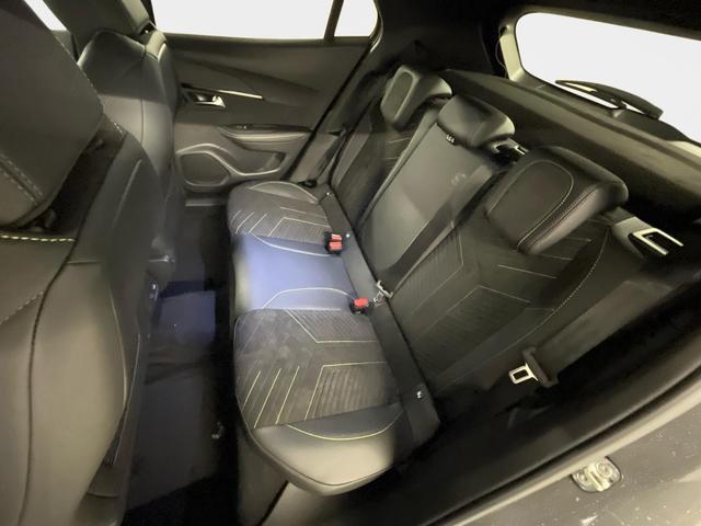 Peugeot e-2008 54kWh 156PS/115kW GT 2026, 401km WLTP | +17" ALU +360-Grad&RFK +W&auml;rmepumpe +Adaptiver Tempomat +Apple CarPlay +SHZ +FULL-LED-Scheinwerfer +Get&ouml;nte Scheiben 