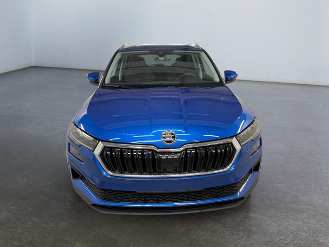 Skoda Karoq Selection 1.5 TSI 150PS/110kW DSG 2026 | +TravelAssist +RFK & Parksensoren +Var. Gep&auml;ckraumboden 