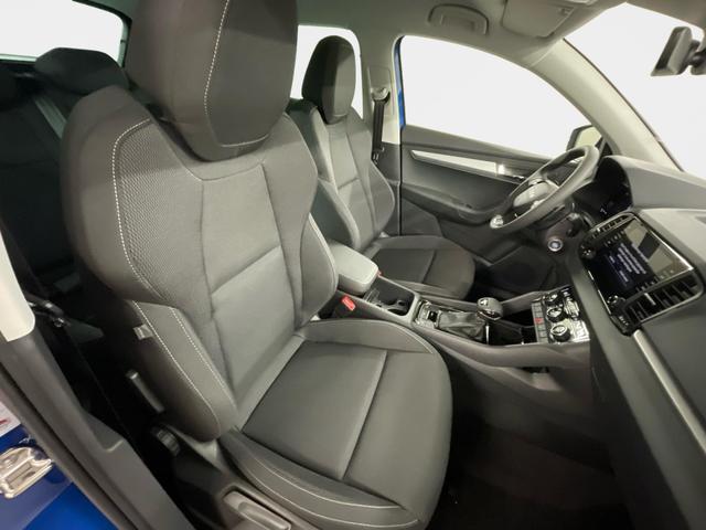 Skoda Karoq Selection 1.5 TSI 150PS/110kW DSG 2026 | +TravelAssist +RFK & Parksensoren +Var. Gep&auml;ckraumboden 