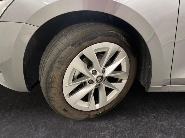 Skoda Octavia Combi Selection 1.5 eTSI mHEV 150PS/110kW DSG7 2026 +AHK+3-ZONE+RFK+KESSY+EL.HECK+BHZ. LENKRAD 