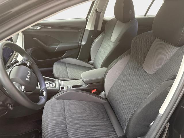 Skoda Octavia Combi Selection 1.5 eTSI mHEV 150PS/110kW DSG7 2026 +AHK+3-ZONE+RFK+KESSY+EL.HECK+BHZ. LENKRAD 