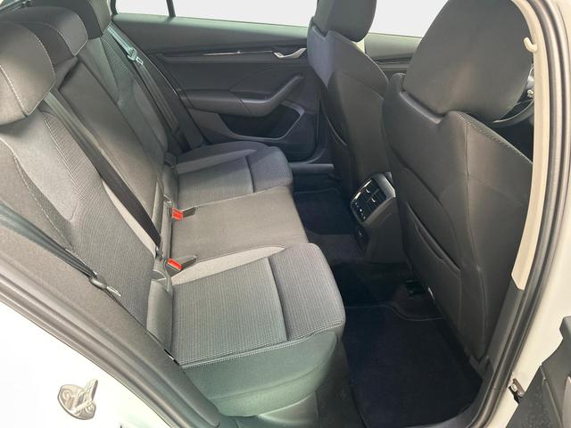 Skoda Octavia Combi Selection 1.5 eTSI mHEV 150PS/110kW DSG7 2026 | +AHK +Get&ouml;nte Scheiben +RFK +KESSY +El. Heckklappe +ACC +BHZ. Lenkrad & Sitze V+H. 