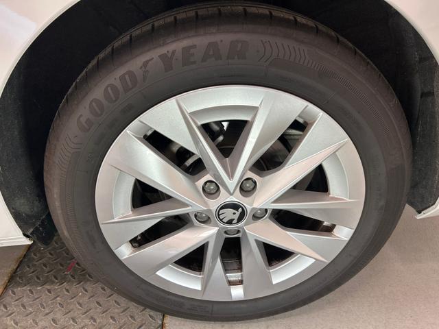 Skoda Octavia Combi Selection 1.5 eTSI mHEV 150PS/110kW DSG7 2026 | +AHK +Get&ouml;nte Scheiben +RFK +KESSY +El. Heckklappe +ACC +BHZ. Lenkrad & Sitze V+H. 