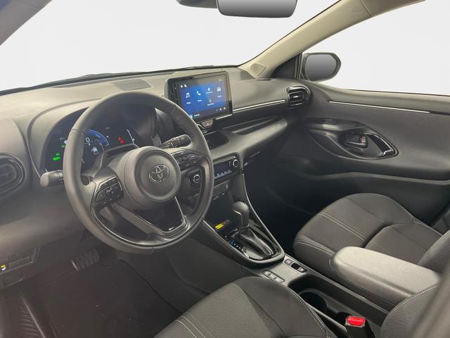 Toyota Yaris Active Plus Tech 1.5 VVT-i Hybrid 116PS/85kW CVT 2026 +17" ALU +RFK +Smart-Entry +LED +Get&ouml;nte Scheiben +Parksensor V+H 