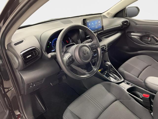 Toyota Yaris Active Plus Tech 1.5 VVT-i Hybrid 116PS/85kW CVT 2026 +17" ALU +RFK +Smart-Entry +LED +Get&ouml;nte Scheiben +Parksensor V+H 