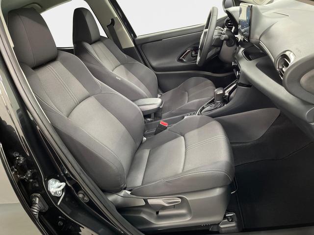 Toyota Yaris Active Plus Tech 1.5 VVT-i Hybrid 116PS/85kW CVT 2026 +17" ALU +RFK +Smart-Entry +LED +Get&ouml;nte Scheiben +Parksensor V+H 