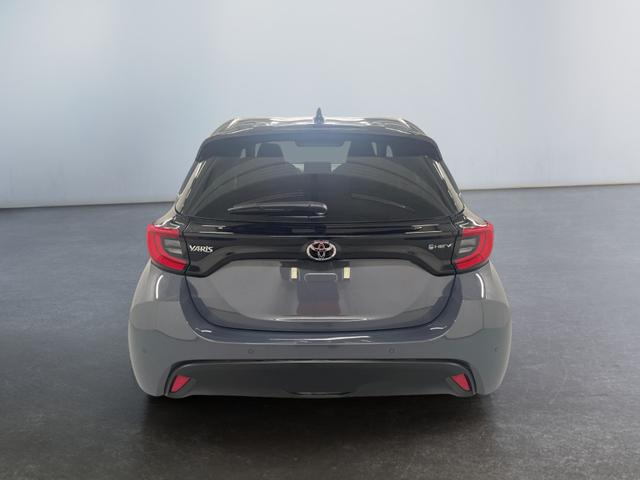 Toyota Yaris Active Plus Tech 1.5 VVT-i Hybrid 116PS/85kW CVT 2026 +17" ALU +RFK +Smart-Entry +LED +Get&ouml;nte Scheiben +Parksensor V+H 