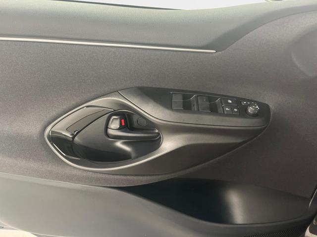 Toyota Yaris Active Plus Tech 1.5 VVT-i Hybrid 116PS/85kW CVT 2026 +17" ALU +RFK +Smart-Entry +LED +Get&ouml;nte Scheiben +Parksensor V+H 