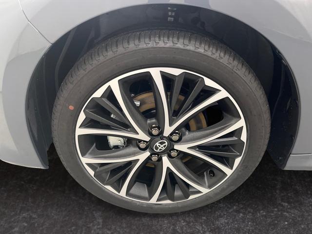 Toyota Yaris Active Plus Tech 1.5 VVT-i Hybrid 116PS/85kW CVT 2026 +17" ALU +RFK +Smart-Entry +LED +Get&ouml;nte Scheiben +Parksensor V+H 