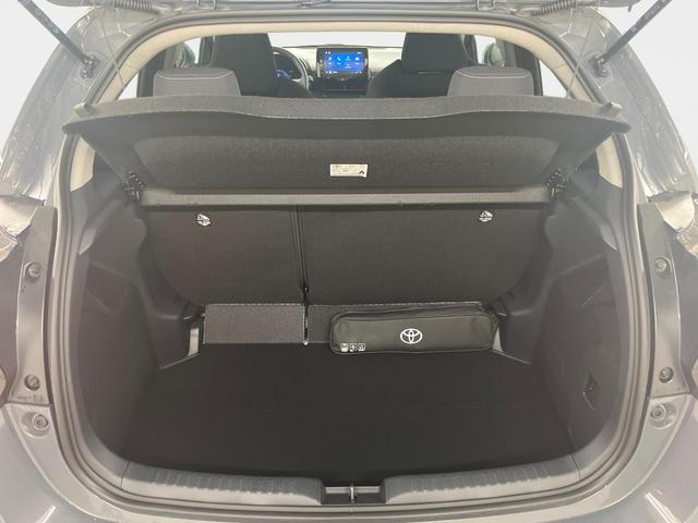 Toyota Yaris Active Plus Tech 1.5 VVT-i Hybrid 116PS/85kW CVT 2026 +17" ALU +RFK +Smart-Entry +LED +Get&ouml;nte Scheiben +Parksensor V+H 