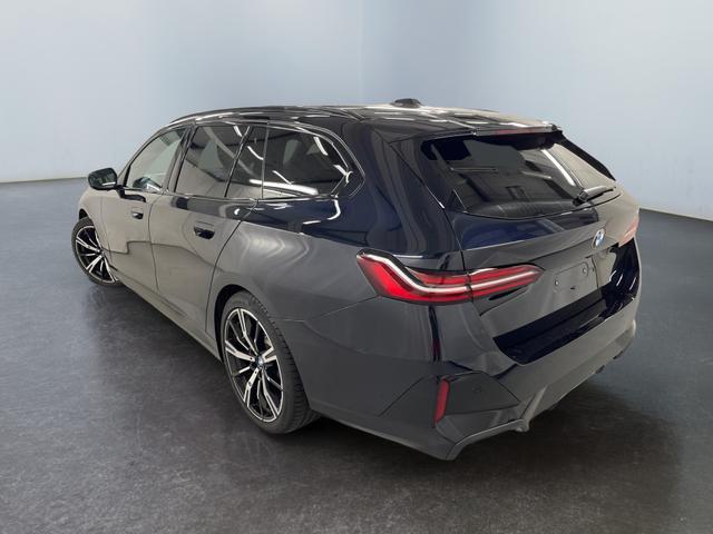 BMW 5er 520i Touring M-Sport 190PS/140kW Steptronic +AHK +20" +MSportpaket +MSportfahrwerk +DrivingAssistantPlus +AdaptiveLED +HarmanKardon +DigitalKey +ParkAssist +Sitzhzg +WirelessCharging +Sonnenschutzverglasung +ShadowLine 