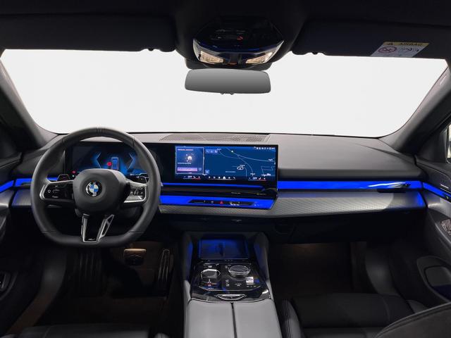 5er Touring 520i M-Sport 190PS/140kW Steptronic +AHK +20" +MSportpaket +MSportfahrwerk +DrivingAssistantPlus +AdaptiveLED +HarmanKardon +DigitalKey +ParkAssist +Sitzhzg +WirelessCharging +Sonnenschutzverglasung +ShadowLine 