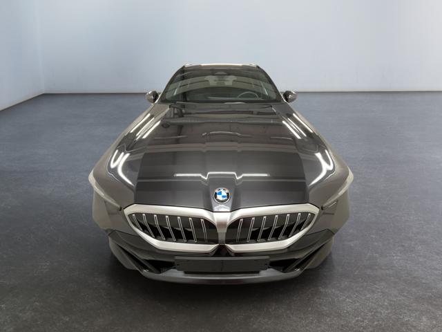 BMW 5er 520i Touring M-Sport 190PS/140kW Steptronic +AHK +20" +MSportpaket +MSportfahrwerk +DrivingAssistantPlus +AdaptiveLED +HarmanKardon +DigitalKey +ParkAssist +Sitzhzg +WirelessCharging +Sonnenschutzverglasung +ShadowLine 