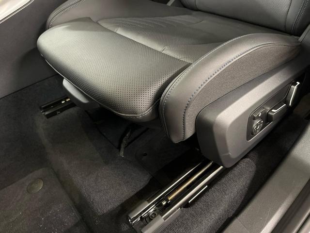 X3 20 xDrive 190PS 140kW +AHK +20"M +MSportpaket +MSportfahrwerk +PremiumPaket +DrivingAssistantPlus +AdaptiveLED +HarmanKardon +Komfortzugang +Elektr. SportSitze+Memory+Sitzhzg +Lenkradhzg +ParkAssist +WirelessCharging +PrivacyGlas 