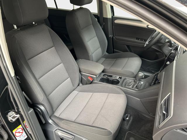 Volkswagen Touran Comfortline Edition 1.5 TSI EVO ACT 150PS/110kW DSG7 2026 | *7-SITZER* +AHK +CarPlay +RFK +17"ALU +SHZ. +Get&ouml;nte Scheiben 