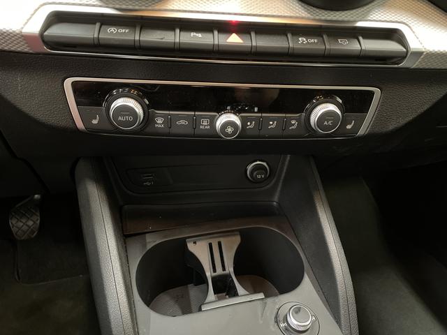 Q2 Prestige 30 TFSI 110PS/81kW 6G 2022 