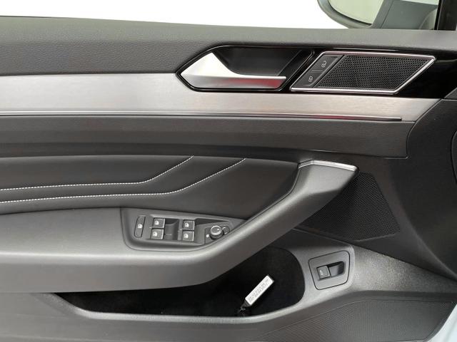 Passat Variant Elegance 2.0 TDI 200PS/147kW DSG7 2023 R-Line Exterieur 