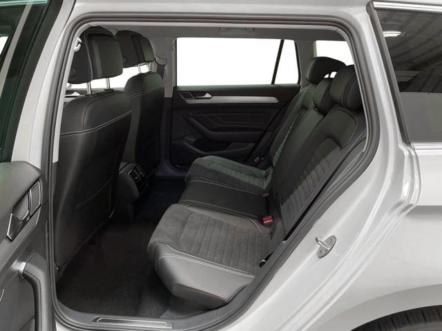 Passat Variant Elegance 2.0 TDI 200PS/147kW DSG7 2023 R-Line Exterieur 