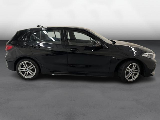 BMW 1er 118 i M Sport 1.5 aut. 136PS/100kW 2024 | +LED +PDC +Sport-Fahrwerk +17" Alu RESERVIERT 