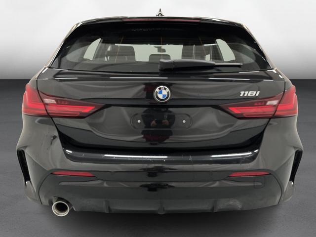 BMW 1er 118 i M Sport 1.5 aut. 136PS/100kW 2024 | +LED +PDC +Sport-Fahrwerk +17" Alu RESERVIERT 