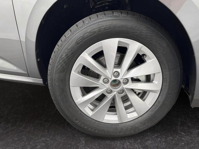 Beispielbilder, ggf. teilweise mit Sonderausstattung