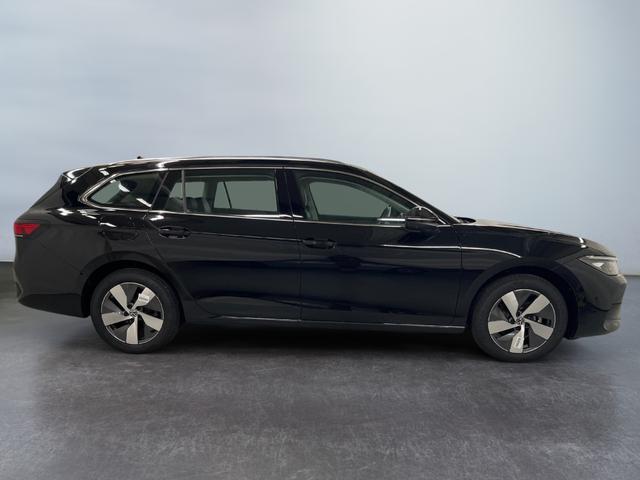 Volkswagen Passat Variant Business 1.5 eTSI 150PS/110kW DSG7 2025 +AHK +17" Bologna +KomfortPaket +AssistenzPaket 