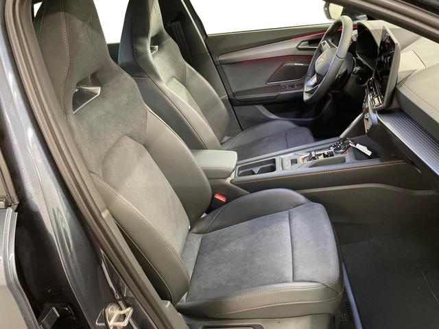 Cupra Formentor VZ 2.0 TSI 333PS/245kW 4x4 DSG7 2025 *+19" ALU +Matrix +AHK +PANO +INTELLIGENT DRIVE* 