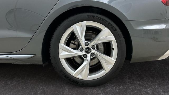 Audi A4 Avant S Line Plus 40 2.0 TFSI 204PS/150kW S-tronic 2024 | *+18" ALU +NAVI +LED +El. Heckklappe +Sportlederlenkrad +Audi Drive Select* 