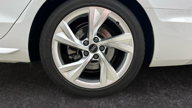Audi A4 Avant S Line Plus 40 2.0 TFSI 204PS/150kW S-tronic 2024 | *+18" ALU +NAVI +LED +El. Heckklappe +Sportlederlenkrad +Audi Drive Select* 