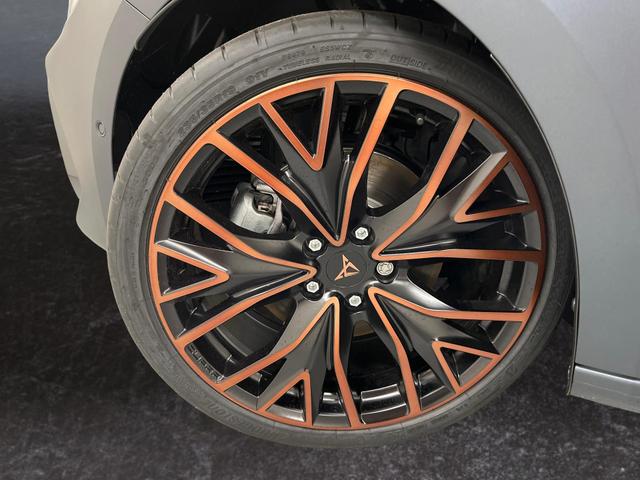 Cupra Leon Hatchback 1.5 eTSI 150PS/110kW DSG7 2025 | *+19" ALU +Navi +AHK +RFK +DCC +KESSY* 