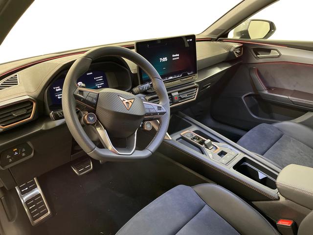 Cupra Leon Hatchback 1.5 eTSI 150PS/110kW DSG7 2025 | *+19" ALU +Navi +AHK +RFK +DCC +KESSY* 