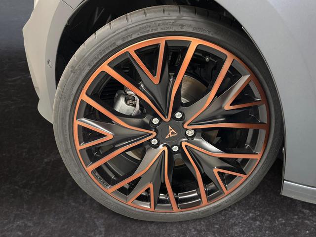 Cupra Leon Hatchback 1.5 eTSI 150PS/110kW DSG7 2025 | *+19" ALU +Navi +AHK +RFK +DCC +KESSY* 
