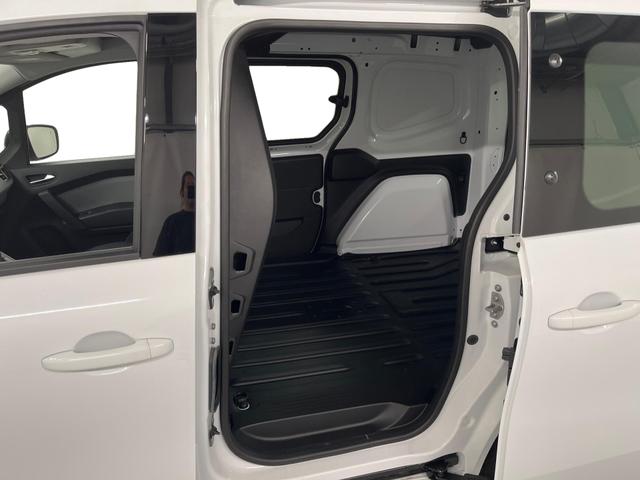 Nissan Townstar Van L1 Tekna Electric 45kWh 122PS/90kW Aut. 2024 | *+AHK +Wärmepumpe +Glas-Paket +ProPilot Paket* 