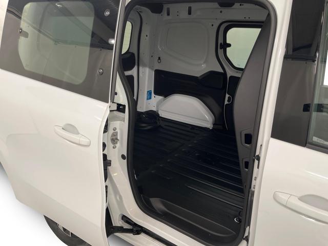 Nissan Townstar Van L1 Tekna Electric 45kWh 122PS/90kW Aut. 2024 | *+AHK +Wärmepumpe +Glas-Paket +ProPilot Paket* 