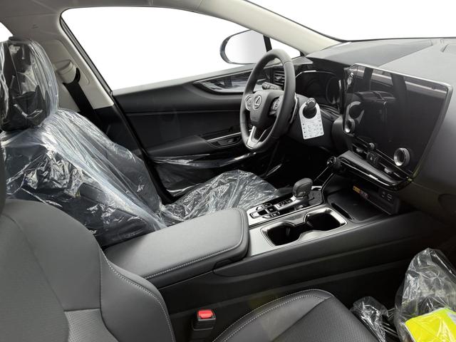 Lexus NX Business Plus 450h+ 2.5 PHEV 309PS/227kW AWD aut. *RFK +18" ALU +Adaptiver Tempomat* 