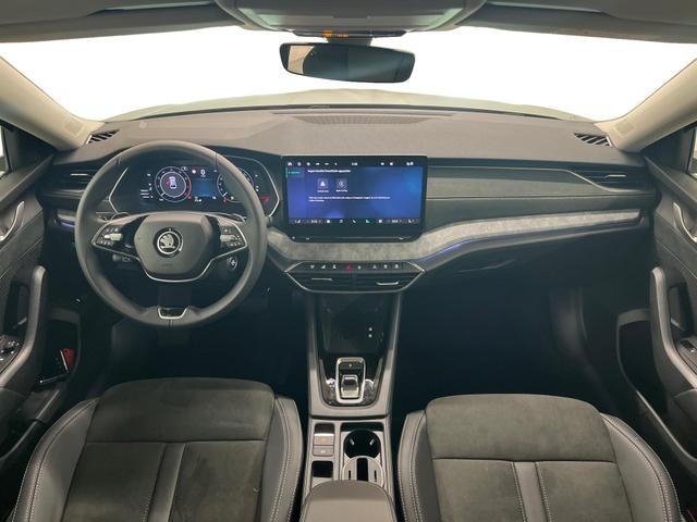 Skoda Octavia Combi Selection 1.5 eTSI mHEV 150PS/110kW DSG7 2025 *+Navi +Leder/Lounge +Matrix +RKF +KESSY +El. Heckklappe* 