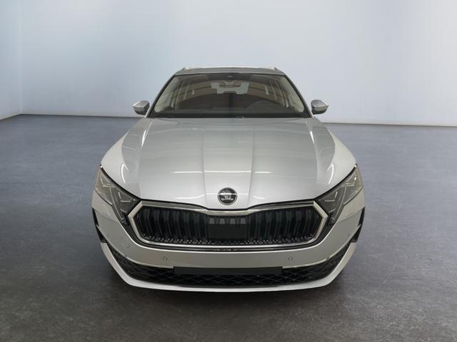 Skoda Octavia Combi - Selection 1.5 eTSI mHEV 150PS/110kW DSG7 2025 *+Navi +Leder/Lounge +Matrix +RKF +KESSY +El. Heckklappe*