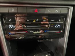 Volkswagen T-Roc Style Edition 1.5 TSI 150PS/110KW DSG 2025 +MATRIX+17" ALU+Get&ouml;nte Scheiben 
