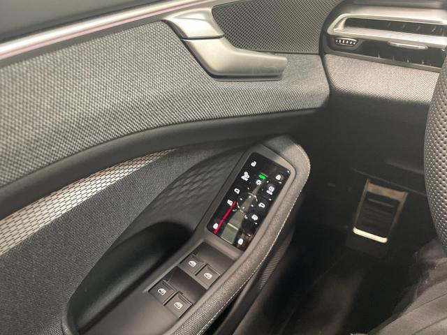 Audi A6 Avant S-Line TDI 204PS/150kW Quattro S-Tronic *AHK +ACC +TechPlus +20" LM +Schwarz Optik* 
