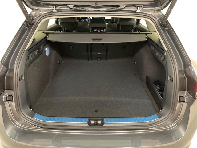 Superb Combi L&K 1.5 TSI iV 204PS/150kW DSG 2025 | +AHK +DrivePlus-Paket +Canton +Matrix +DCC 