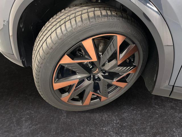 Cupra Formentor VZ 2.0 TSI 333PS/245kW 4x4 DSG7 2025 *+19" ALU +Matrix +AHK +PANO +INTELLIGENT DRIVE* 