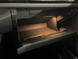 Volkswagen T-Roc Black Edition/Silver Edition 1.5 TSI 150PS/110kW DSG 2025 +Black Paket+19"ALU+MATRIX+PANO 