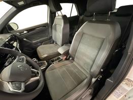 Volkswagen T-Roc Black Edition/Silver Edition 1.5 TSI 150PS/110kW DSG 2025 +Black Style Paket+19"ALU+MATRIX+PANO 